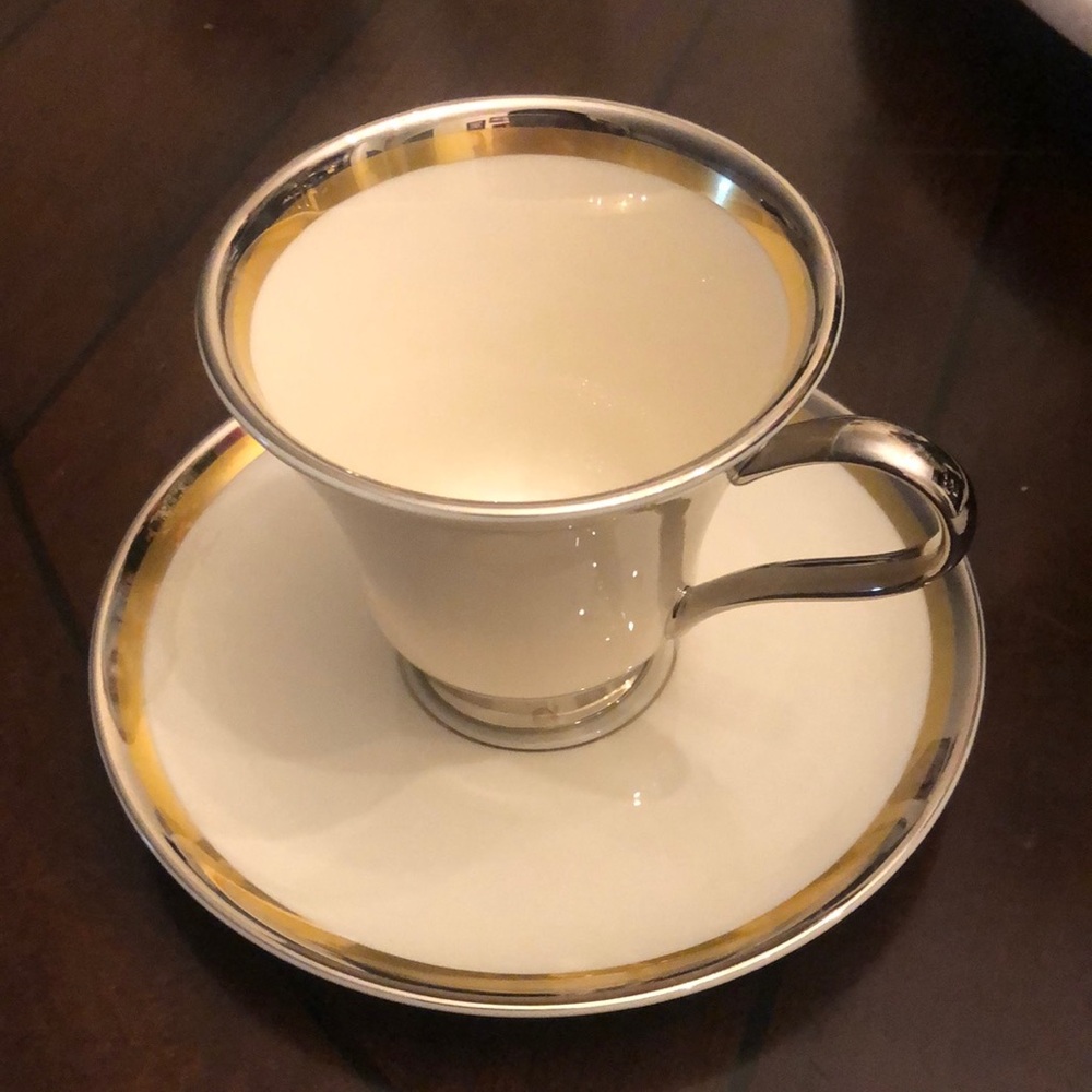 PICKARD Elegant Cream and Gold Trim Teacup and Saucer. Set of 6.